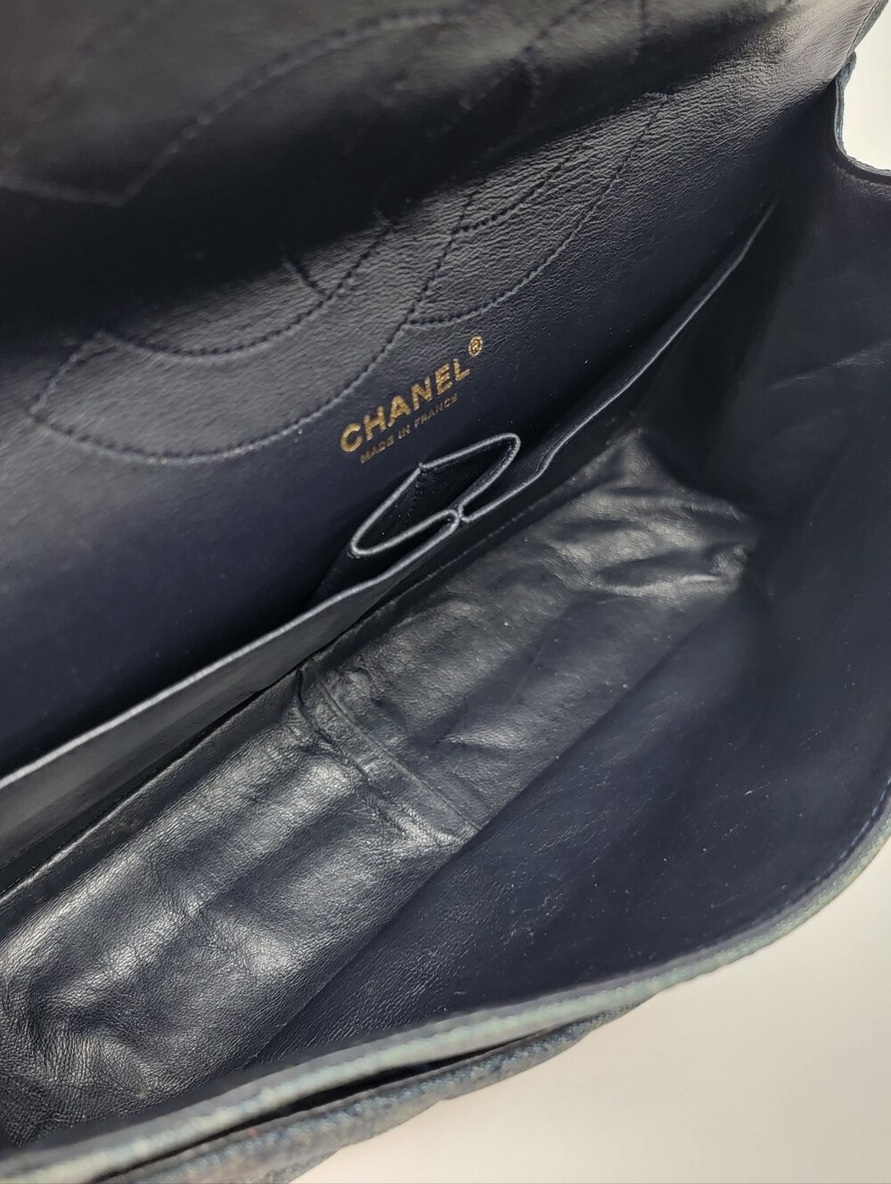CHANEL Maxi Quilted Denim 2.55 Reissue 227 Double Flap Bag - Picture 6 of 13